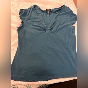 Banana Republic top, turquoise color, stretchy flattering SZ L